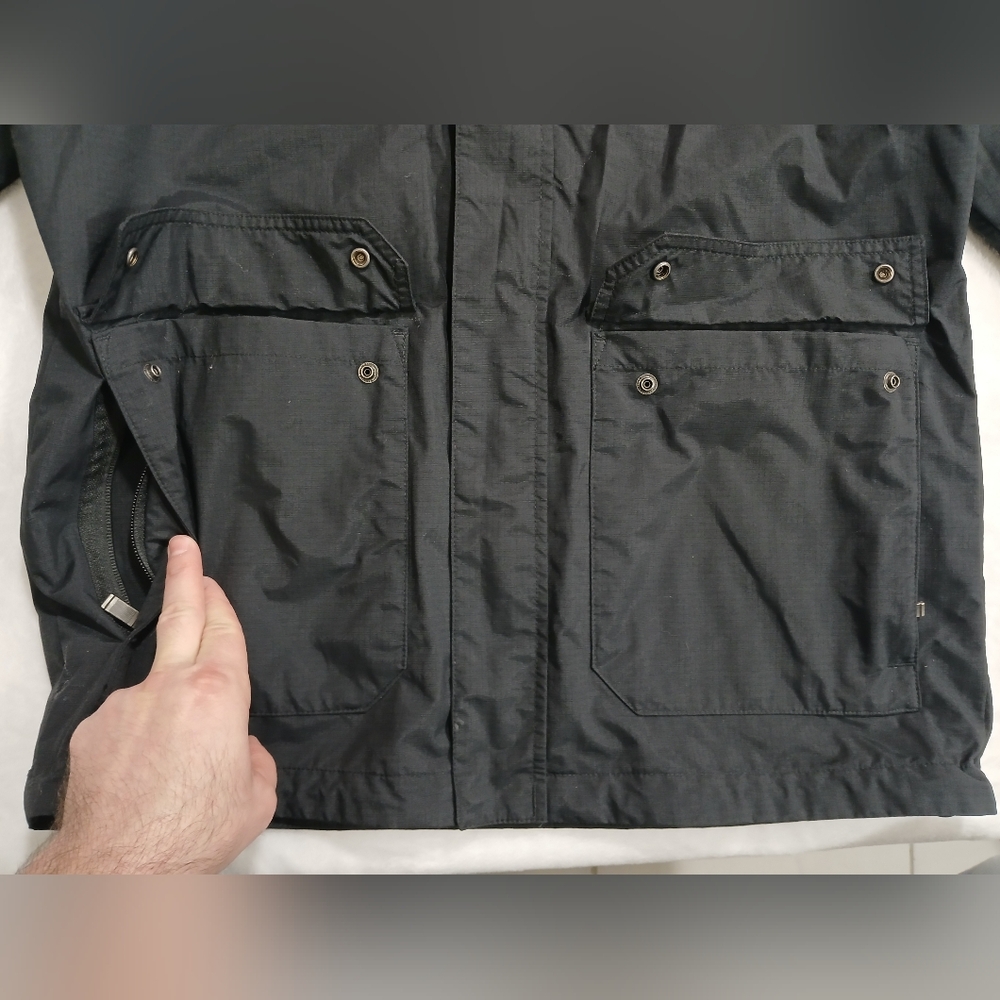 Columbia Omni-Tech Black Hooded Waterproof Rain Jacket Size M - Picture 4 of 10